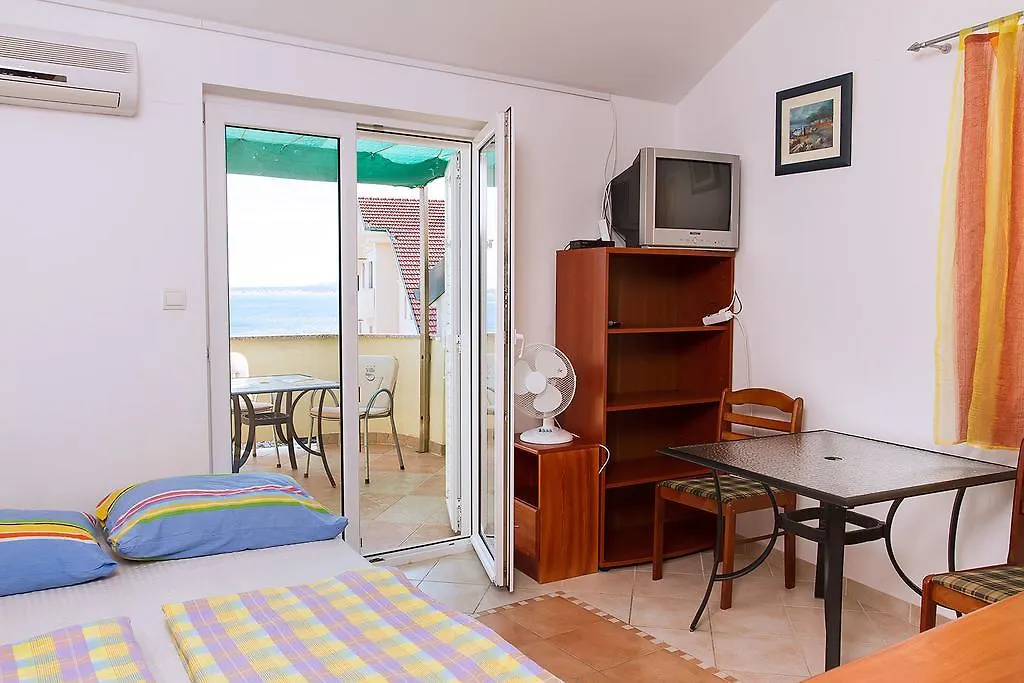 Apartments Villa Supertom Povlja